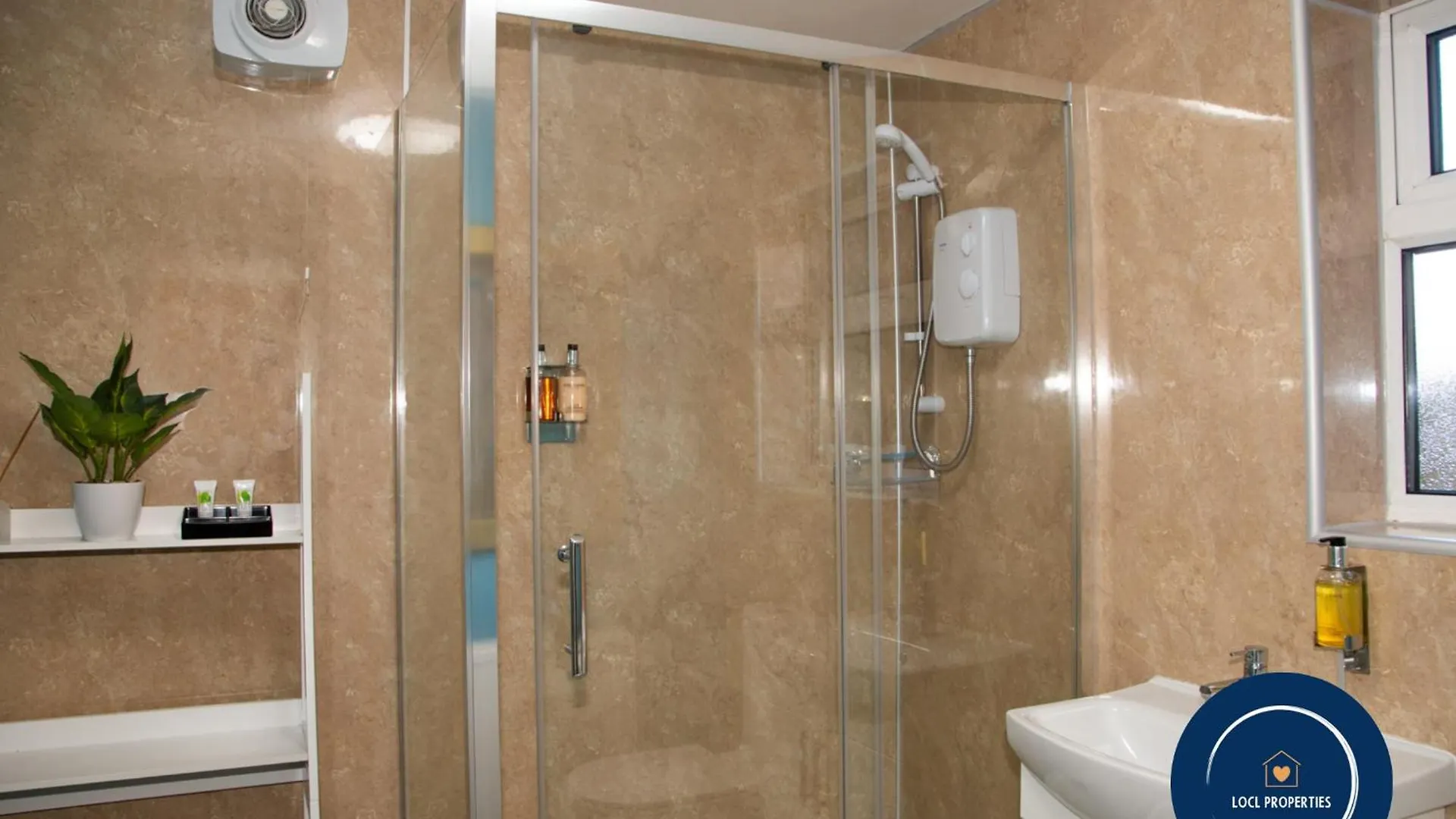 North Bay Cabin 1 Bedroom Apartment Near The Beach Scarborough 0*,